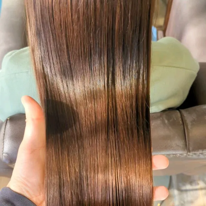 滋賀県大津市で最もダメージレスな水素ストレート体験：パラゴンヘアーの縮毛矯正の秘密